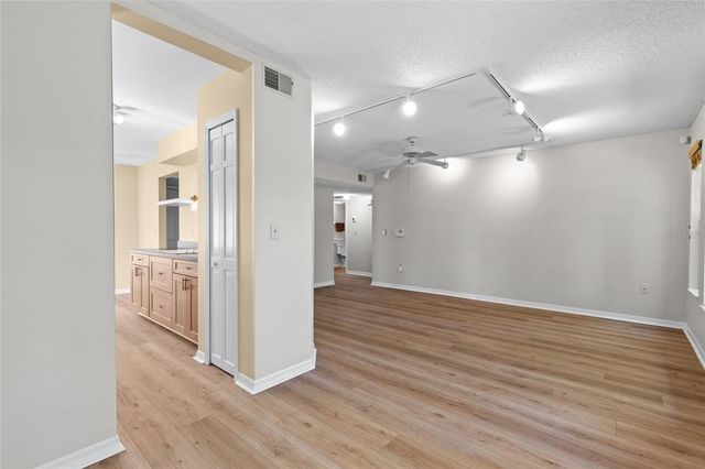 2367 COACH HOUSE BOULEVARD 1308, Orlando, FL 32812