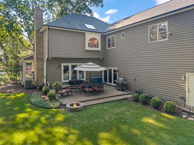 443 Timber Ridge Drive, Bartlett, IL 60103