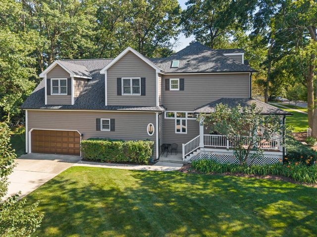 443 Timber Ridge Drive, Bartlett, IL 60103