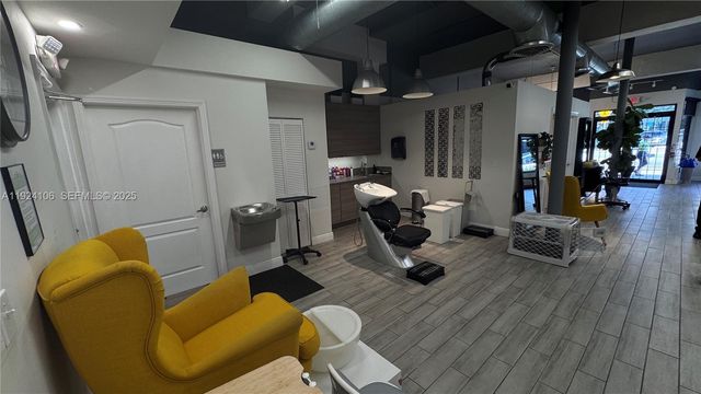 2614 SW 8th St, Miami, FL 33135