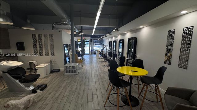 2614 SW 8th St, Miami, FL 33135