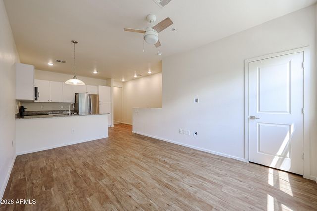 2321 E HIDALGO Avenue, Phoenix, AZ 85040