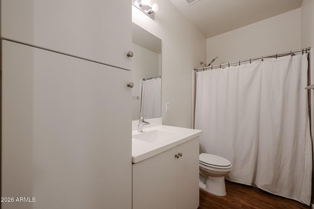 2321 E HIDALGO Avenue, Phoenix, AZ 85040