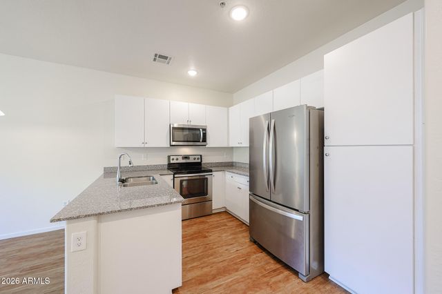 2321 E HIDALGO Avenue, Phoenix, AZ 85040