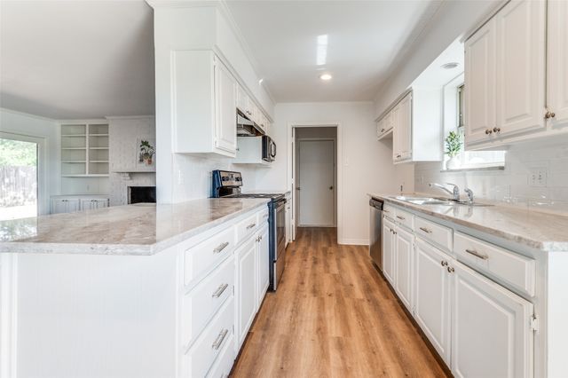 1609 Anderson Street, Irving, TX 75062