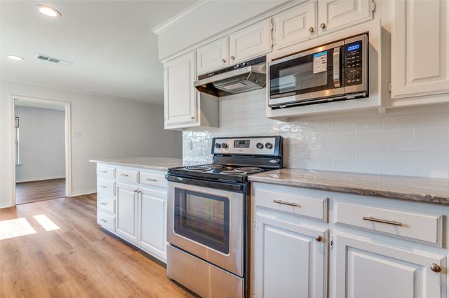 1609 Anderson Street, Irving, TX 75062