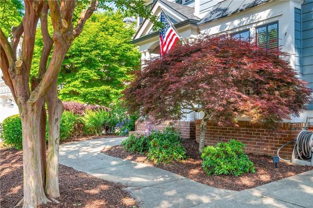 7075 Wakehurst Place, Cumming, GA 30040