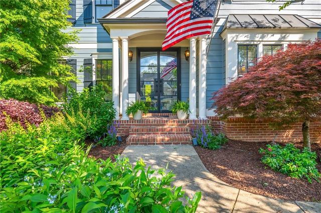 7075 Wakehurst Place, Cumming, GA 30040