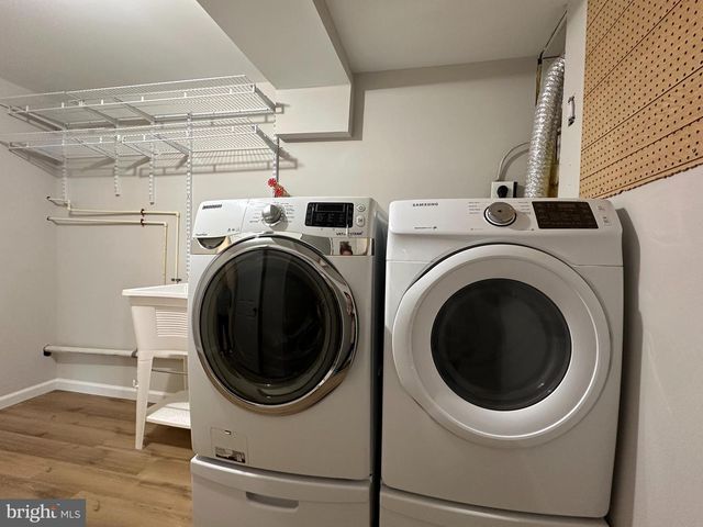 6731 CREST PL, Falls Church, VA 22046