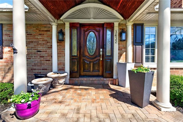 3432 Indian Hill Drive, Kettering, OH 45429