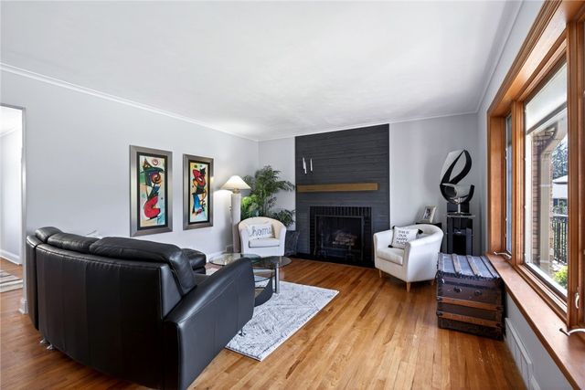 3432 Indian Hill Drive, Kettering, OH 45429