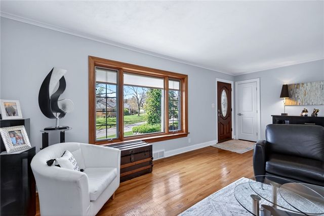 3432 Indian Hill Drive, Kettering, OH 45429