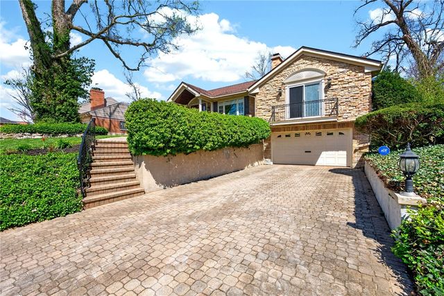 3432 Indian Hill Drive, Kettering, OH 45429