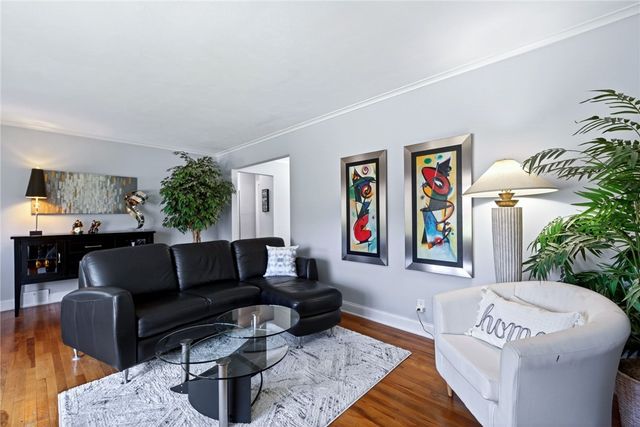 3432 Indian Hill Drive, Kettering, OH 45429