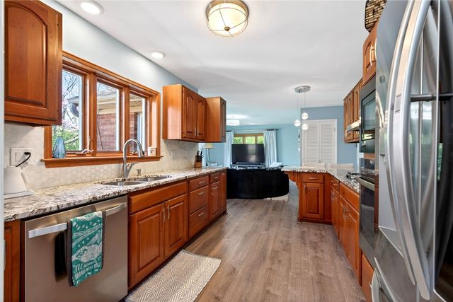 3432 Indian Hill Drive, Kettering, OH 45429