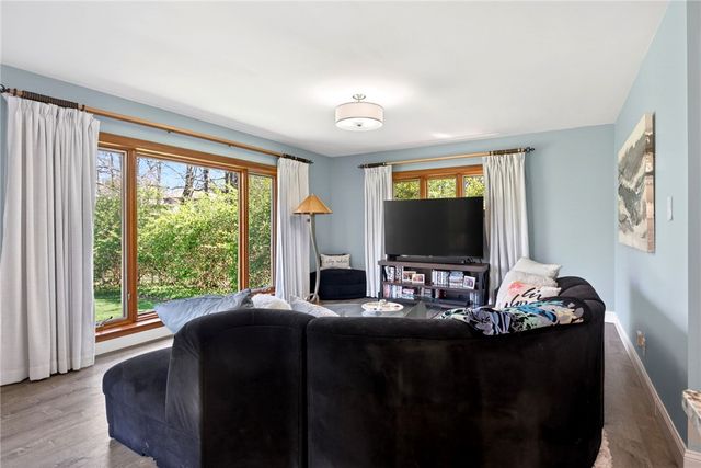 3432 Indian Hill Drive, Kettering, OH 45429