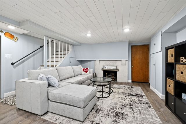 3432 Indian Hill Drive, Kettering, OH 45429