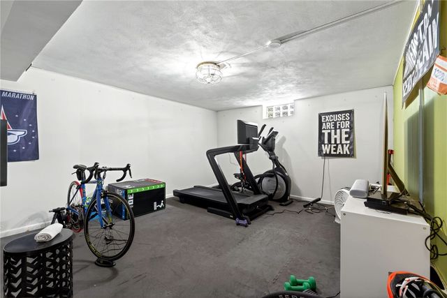 3432 Indian Hill Drive, Kettering, OH 45429