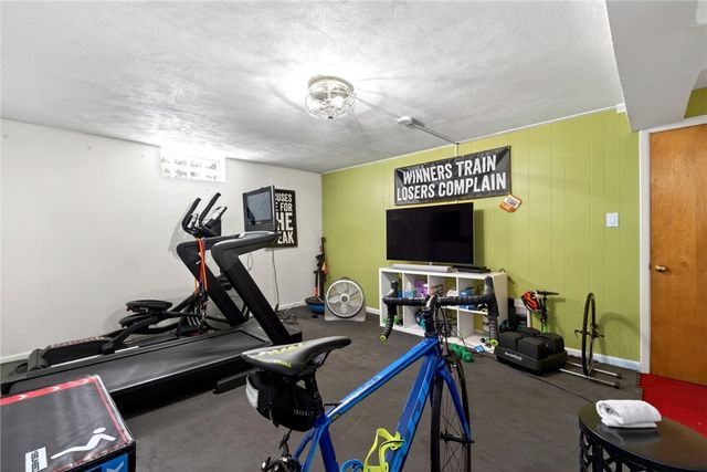 3432 Indian Hill Drive, Kettering, OH 45429