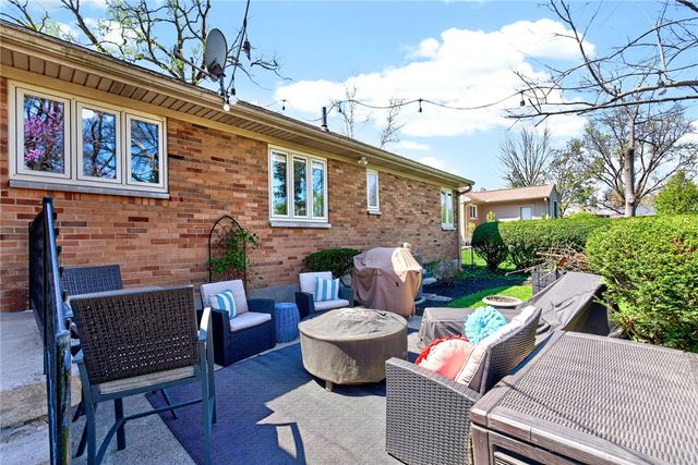 3432 Indian Hill Drive, Kettering, OH 45429