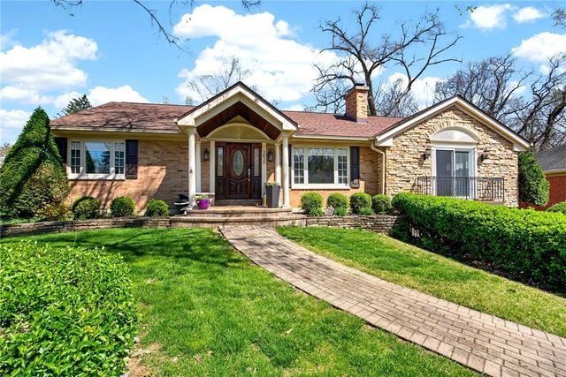 3432 Indian Hill Drive, Kettering, OH 45429