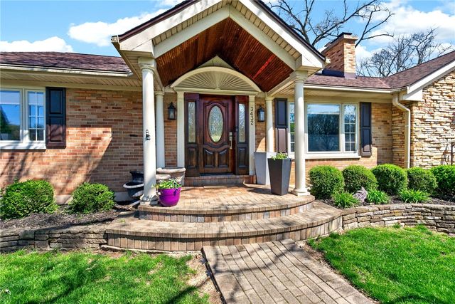 3432 Indian Hill Drive, Kettering, OH 45429