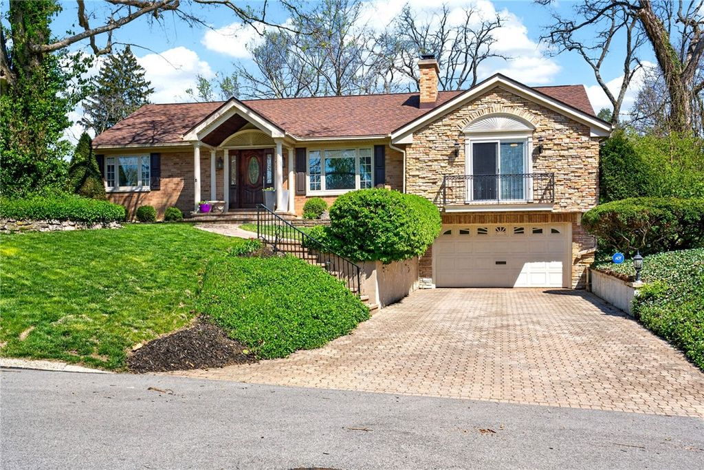 3432 Indian Hill Drive, Kettering, OH 45429