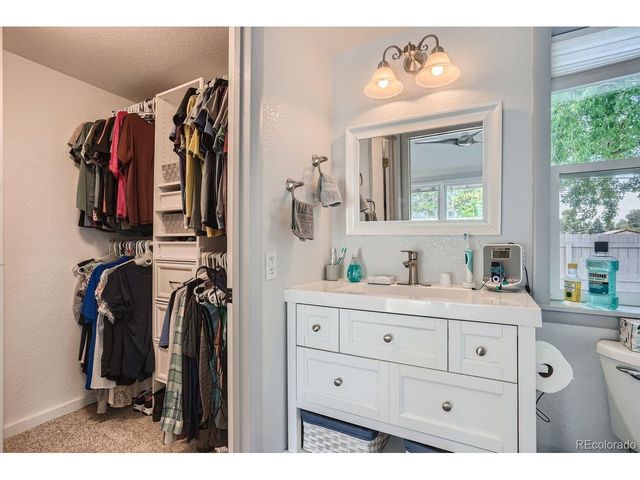 901 S Locust St, Denver, CO 80224