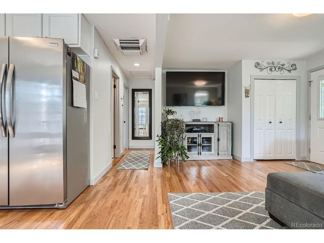 901 S Locust St, Denver, CO 80224