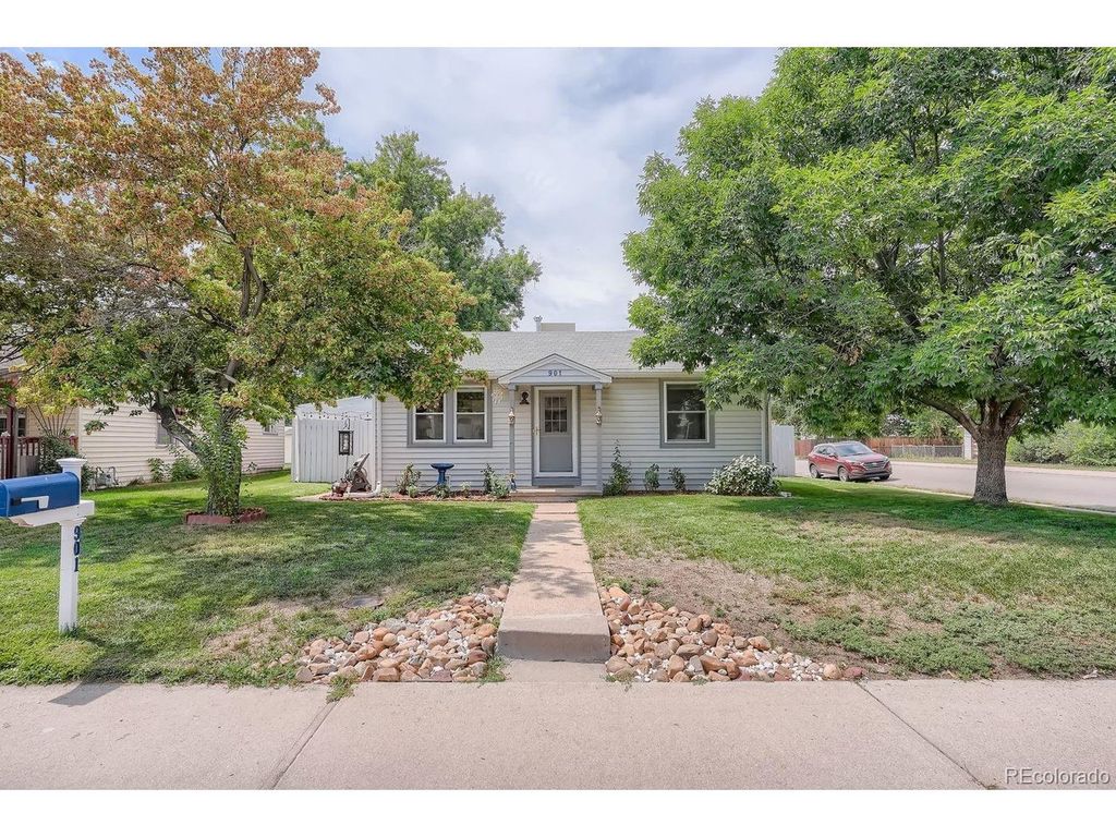 901 S Locust St, Denver, CO 80224