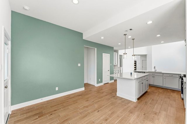 181 Hidden Peak Drive, Montgomery, TX 77316