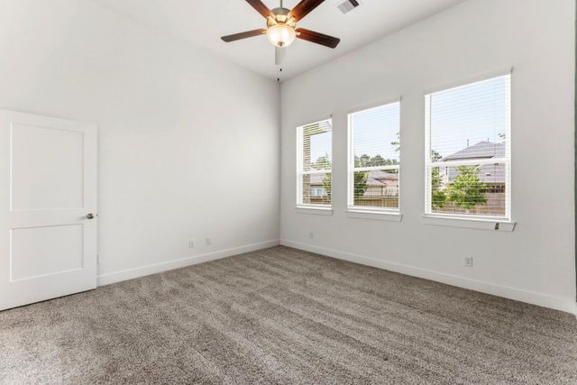 181 Hidden Peak Drive, Montgomery, TX 77316