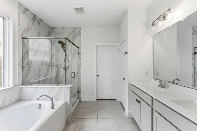 181 Hidden Peak Drive, Montgomery, TX 77316