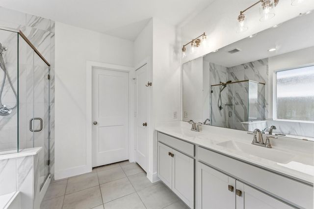 181 Hidden Peak Drive, Montgomery, TX 77316
