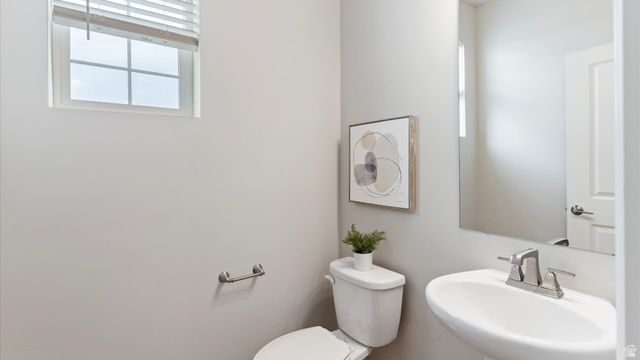 44 N PROVO RIVER RD, Saratoga Springs, UT 84045