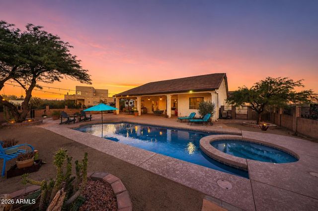 224 E WHITELEY Street, Apache Junction, AZ 85119