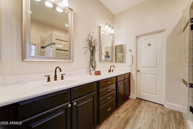 224 E WHITELEY Street, Apache Junction, AZ 85119