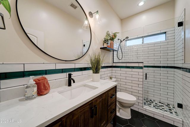 224 E WHITELEY Street, Apache Junction, AZ 85119
