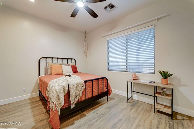 224 E WHITELEY Street, Apache Junction, AZ 85119