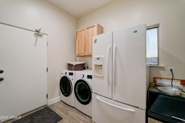 224 E WHITELEY Street, Apache Junction, AZ 85119