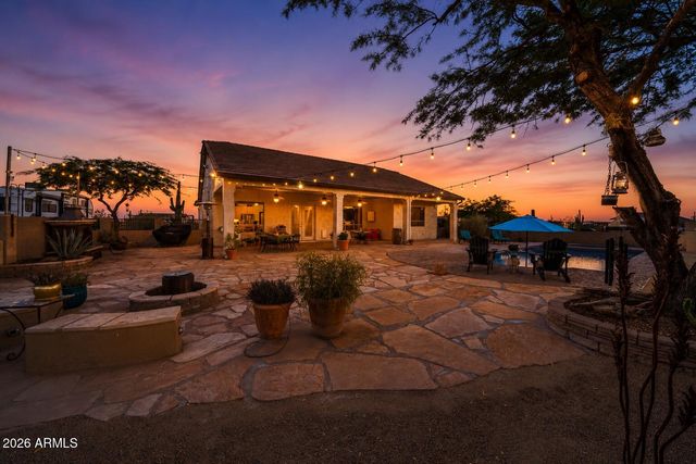 224 E WHITELEY Street, Apache Junction, AZ 85119