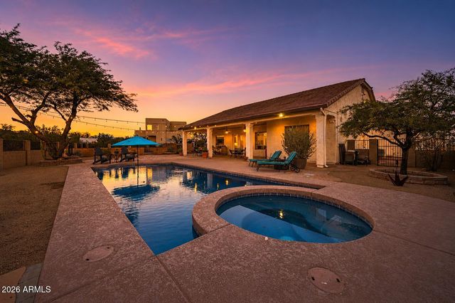 224 E WHITELEY Street, Apache Junction, AZ 85119