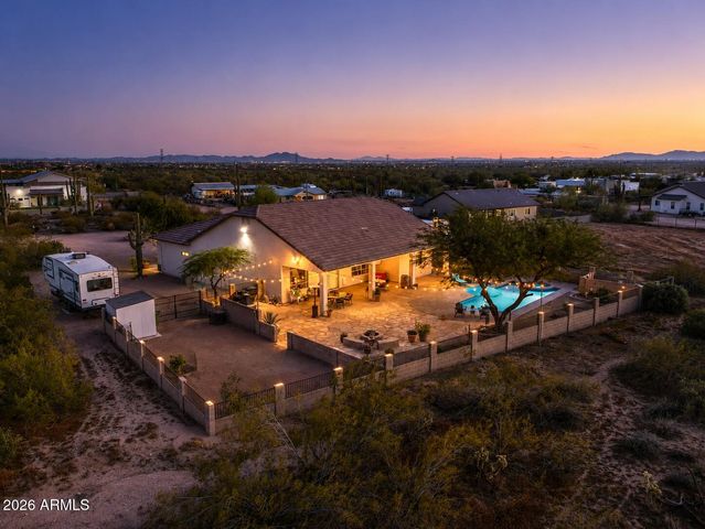 224 E WHITELEY Street, Apache Junction, AZ 85119