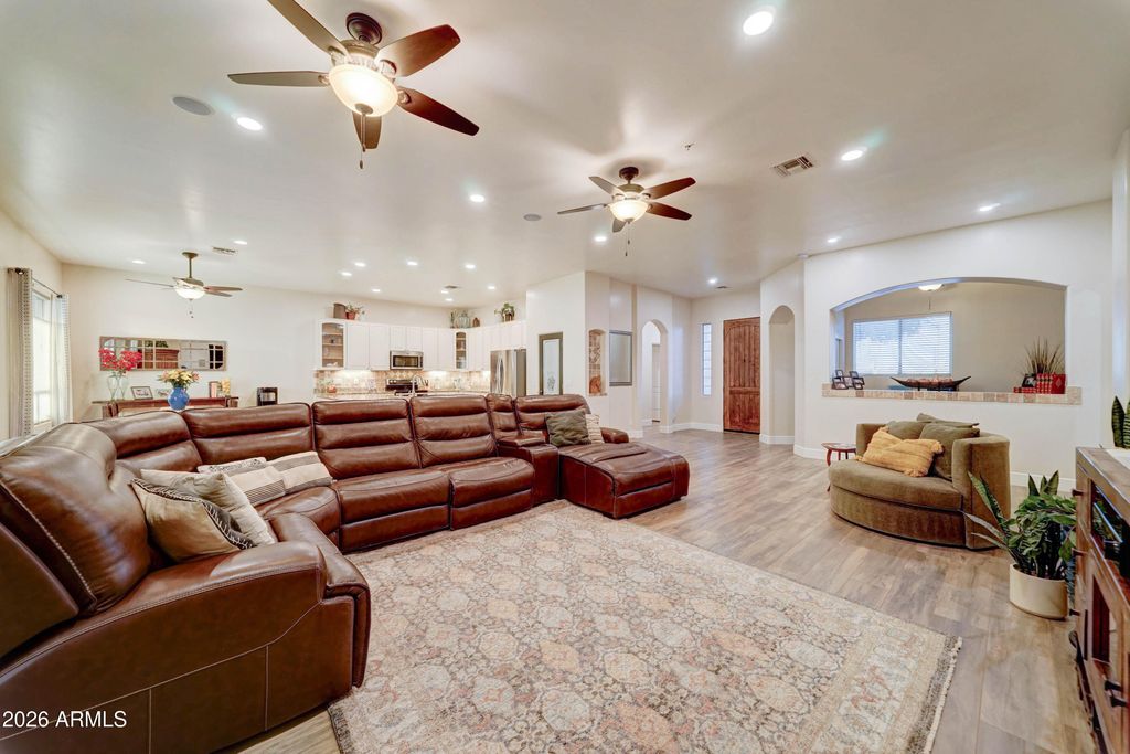 224 E WHITELEY Street, Apache Junction, AZ 85119 — photo 4