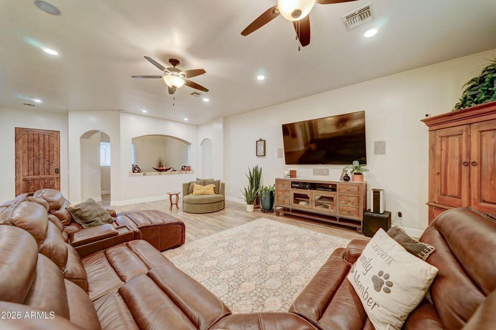 224 E WHITELEY Street, Apache Junction, AZ 85119 — photo 5