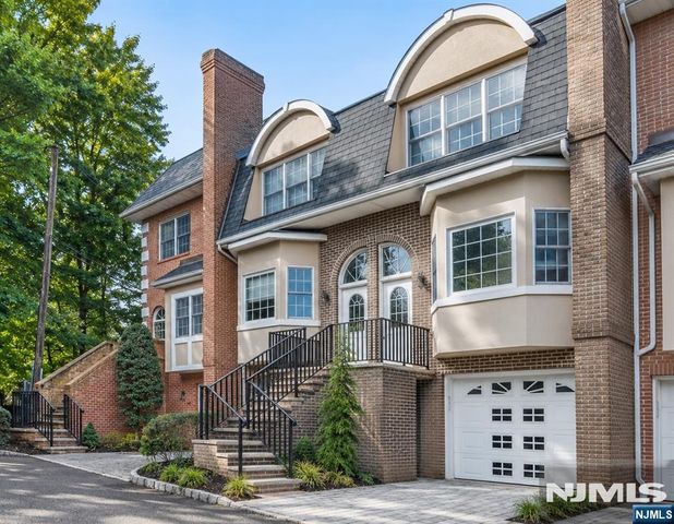 116 Stonegate Trail 116, Cresskill, NJ 07626