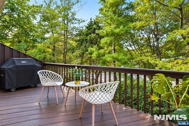 116 Stonegate Trail 116, Cresskill, NJ 07626