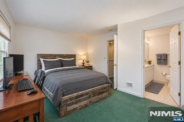 116 Stonegate Trail 116, Cresskill, NJ 07626