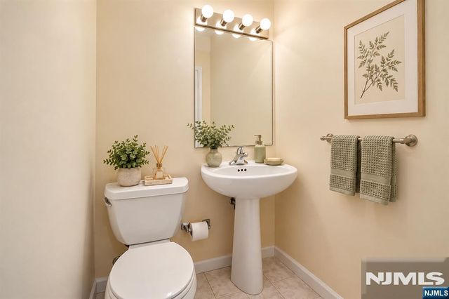 116 Stonegate Trail 116, Cresskill, NJ 07626