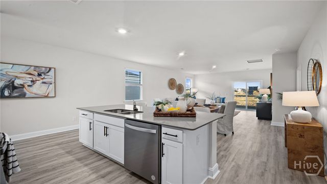 1056 Lakes Boulevard, Brunswick, GA 31525
